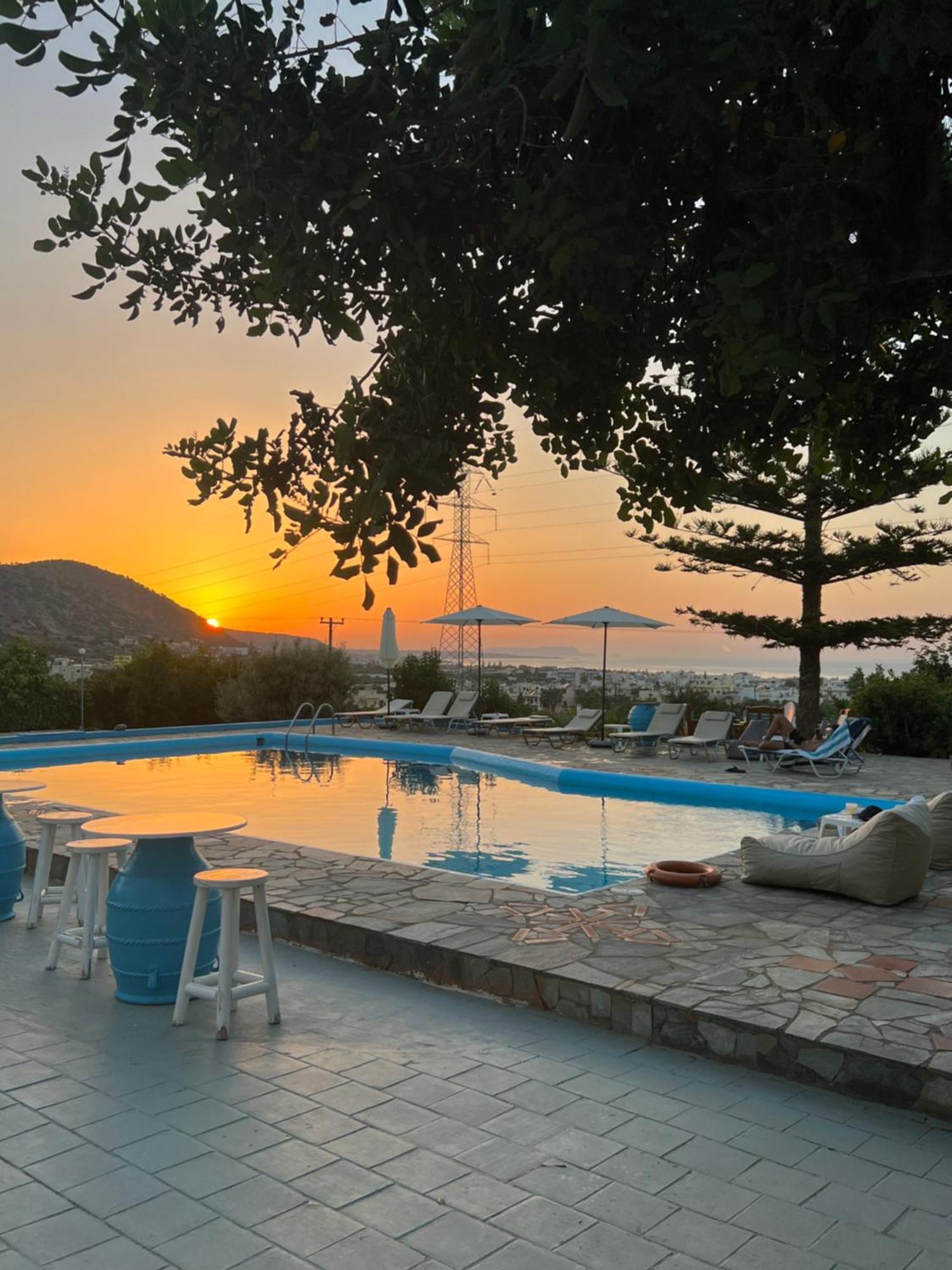 ماليا Silia Suites المظهر الخارجي الصورة