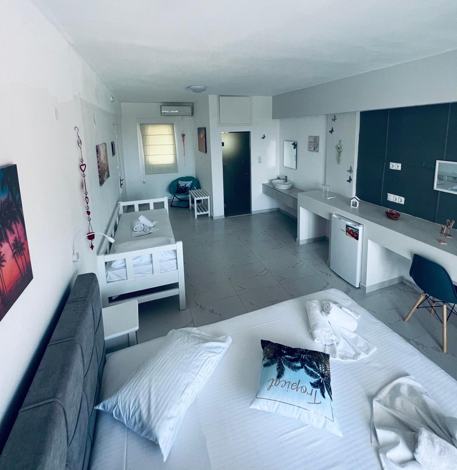 ماليا Silia Suites المظهر الخارجي الصورة