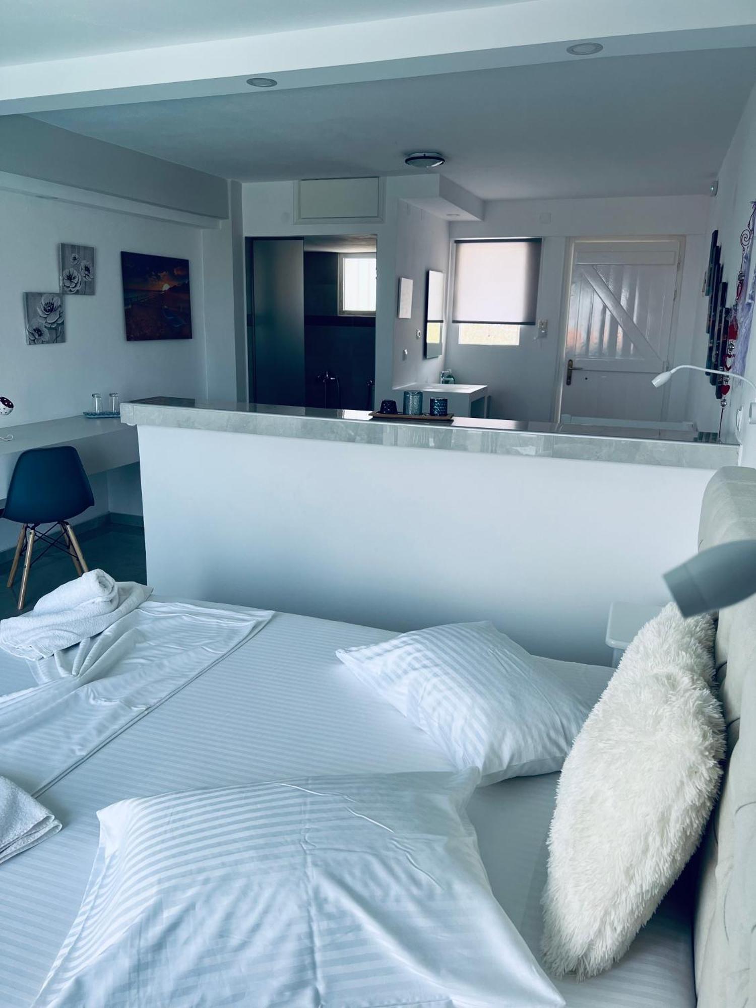 ماليا Silia Suites المظهر الخارجي الصورة