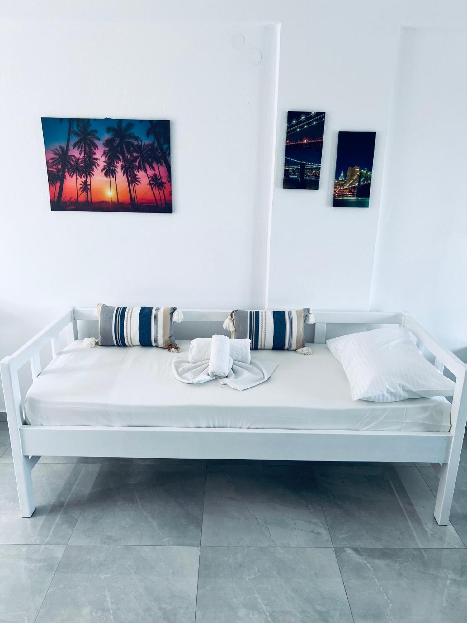 ماليا Silia Suites المظهر الخارجي الصورة