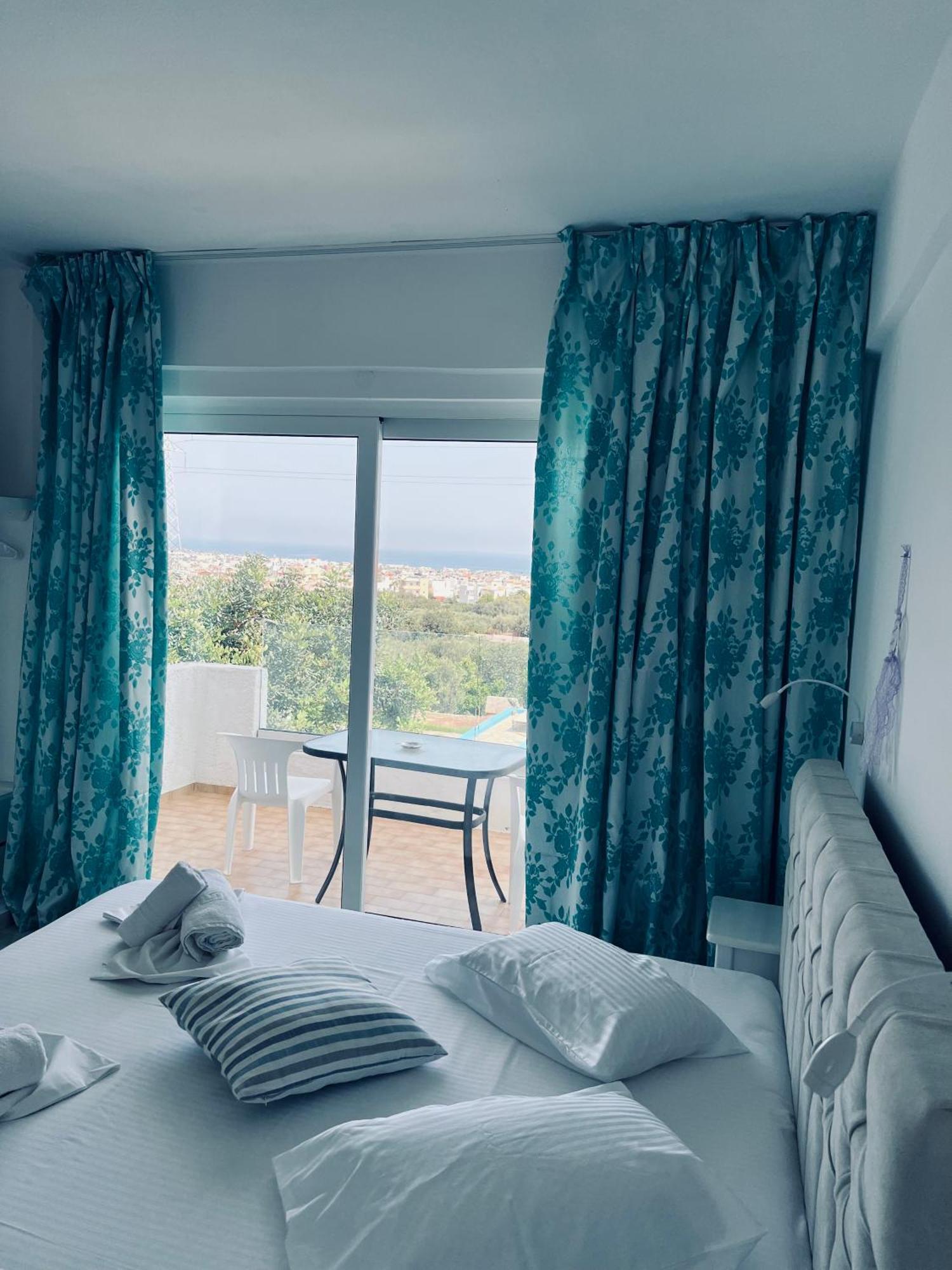 ماليا Silia Suites المظهر الخارجي الصورة