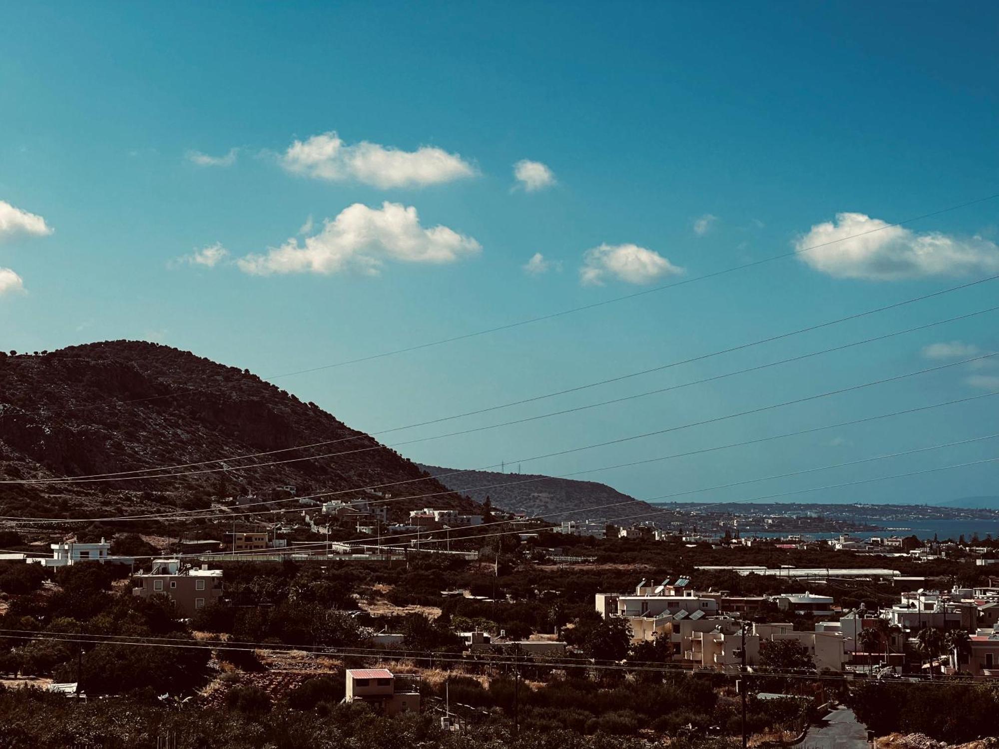 ماليا Silia Suites المظهر الخارجي الصورة