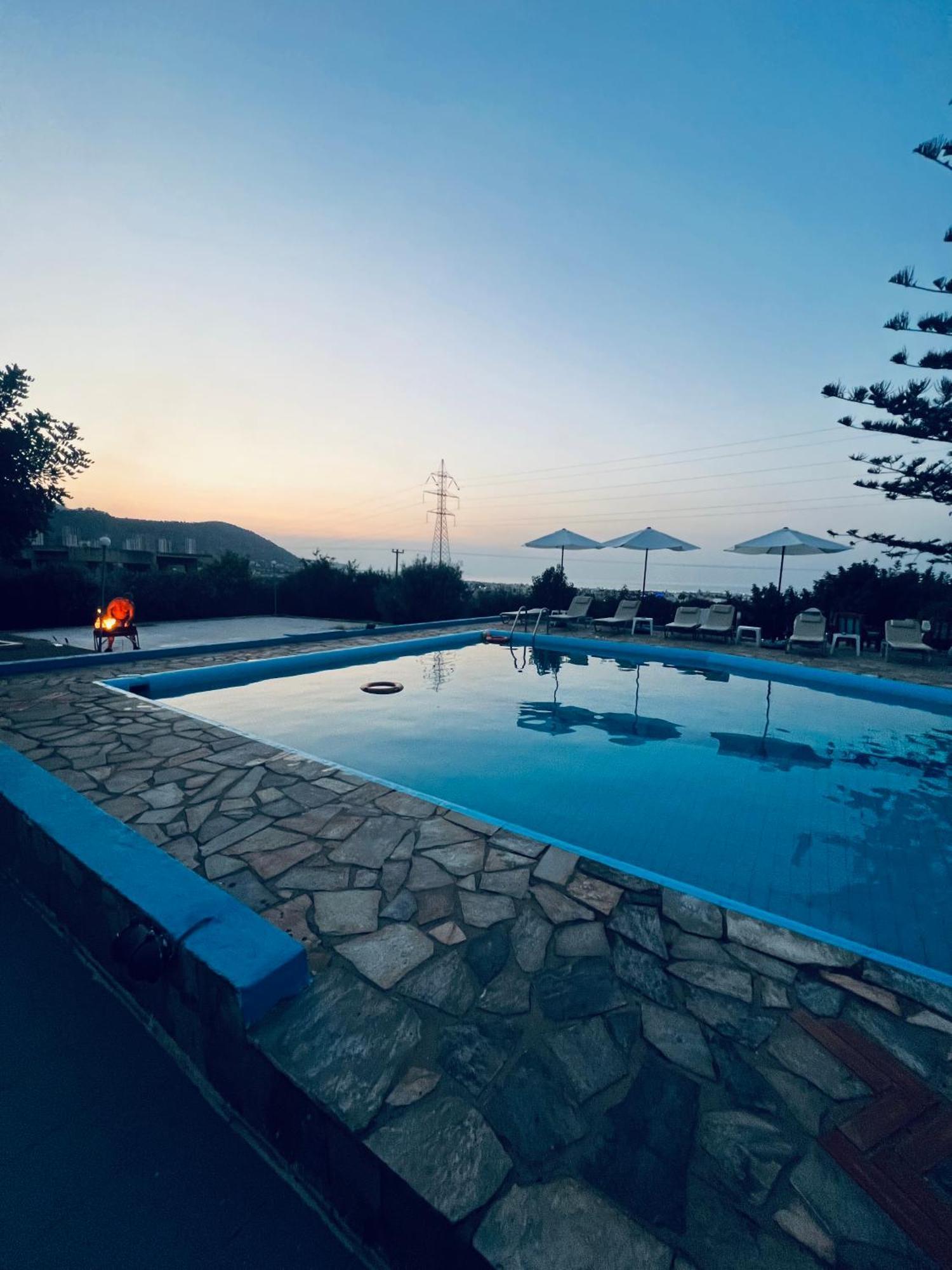 ماليا Silia Suites المظهر الخارجي الصورة